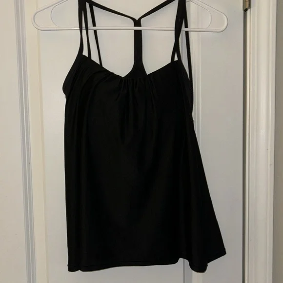 Lululemon black tank - Picture 3 of 4